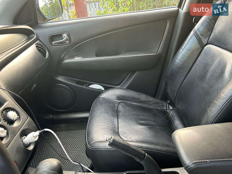 Внедорожник / Кроссовер Mitsubishi Outlander 2006 в Киеве фото 7 Внедорожник / Кроссовер Mitsubishi Outlander 2006 в Киеве