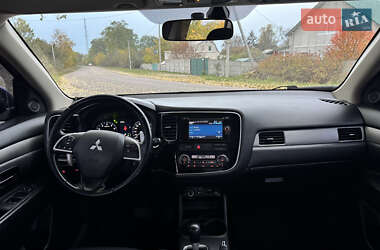 Позашляховик / Кросовер Mitsubishi Outlander 2014 в  фото 30 Позашляховик / Кросовер Mitsubishi Outlander 2014 в