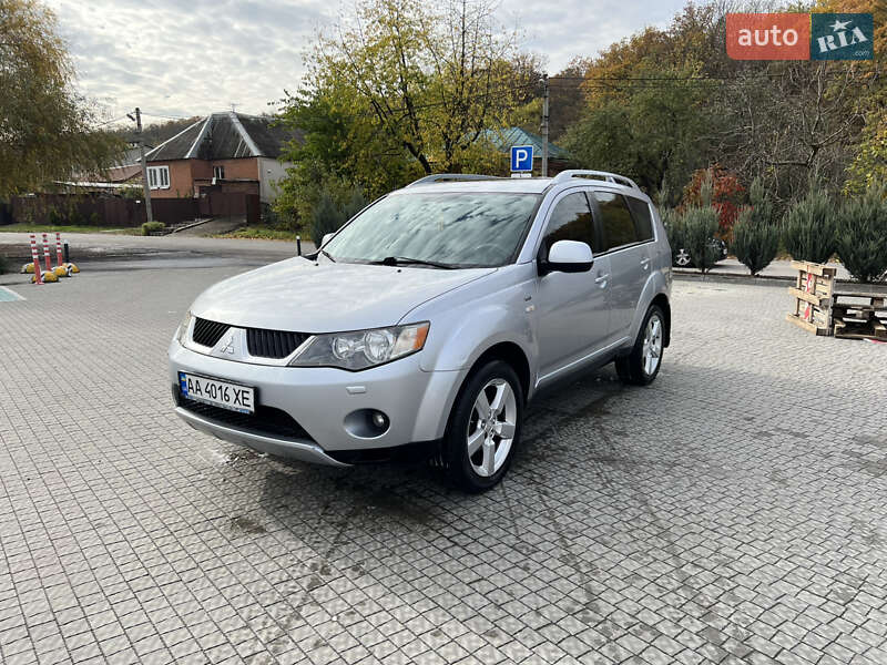 Позашляховик / Кросовер Mitsubishi Outlander 2007 в Полтаві фото Позашляховик / Кросовер Mitsubishi Outlander 2007 в Полтаві