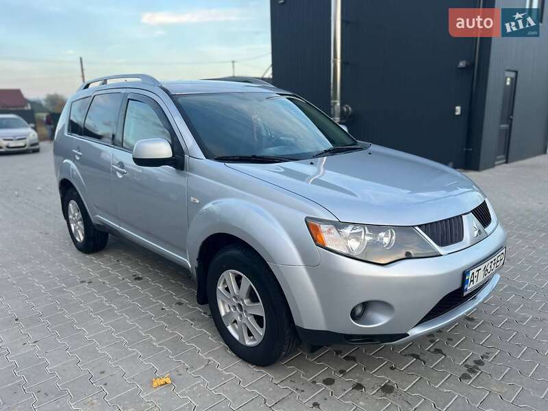 Позашляховик / Кросовер Mitsubishi Outlander 2007 в Косові фото 6 Позашляховик / Кросовер Mitsubishi Outlander 2007 в Косові