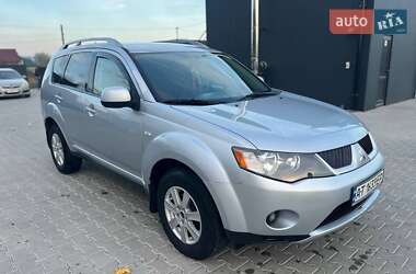 Позашляховик / Кросовер Mitsubishi Outlander 2007 в  фото 6 Позашляховик / Кросовер Mitsubishi Outlander 2007 в
