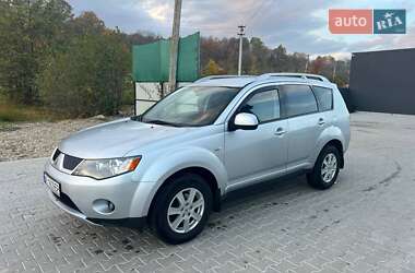 Позашляховик / Кросовер Mitsubishi Outlander 2007 в  фото 7 Позашляховик / Кросовер Mitsubishi Outlander 2007 в