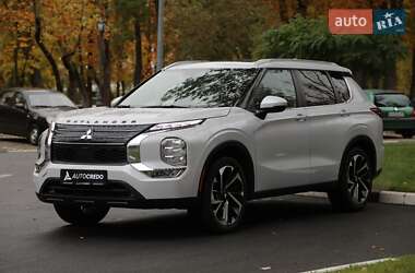 Внедорожник / Кроссовер Mitsubishi Outlander 2022 в Харькове