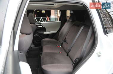 Внедорожник / Кроссовер Mitsubishi Outlander 2022 в 