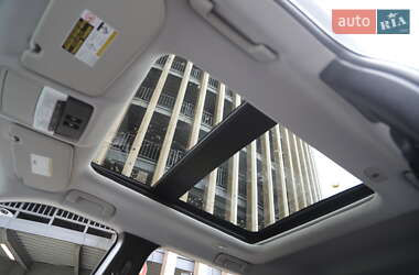 Внедорожник / Кроссовер Mitsubishi Outlander 2022 в 