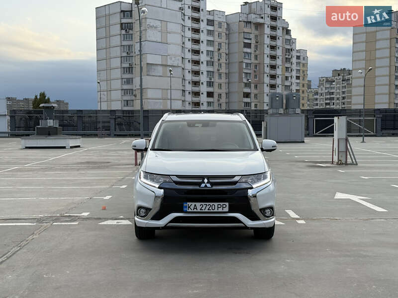 Позашляховик / Кросовер Mitsubishi Outlander 2018 в Києві фото 3 Позашляховик / Кросовер Mitsubishi Outlander 2018 в Києві