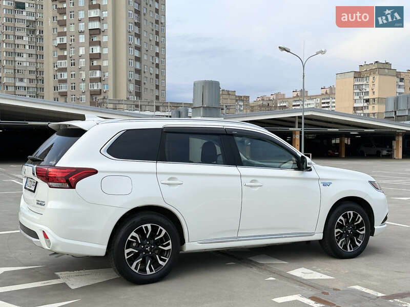 Позашляховик / Кросовер Mitsubishi Outlander 2018 в Києві фото 22 Позашляховик / Кросовер Mitsubishi Outlander 2018 в Києві