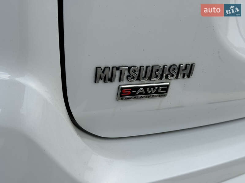Позашляховик / Кросовер Mitsubishi Outlander 2018 в Києві фото 46 Позашляховик / Кросовер Mitsubishi Outlander 2018 в Києві