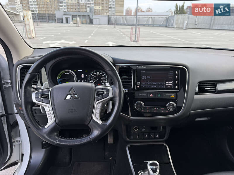 Позашляховик / Кросовер Mitsubishi Outlander 2018 в Києві фото 72 Позашляховик / Кросовер Mitsubishi Outlander 2018 в Києві