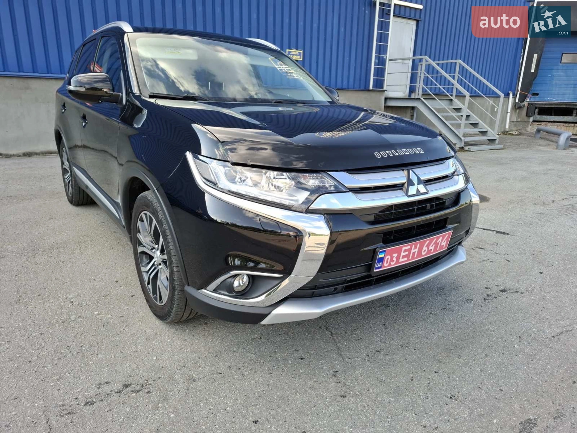 2015 Mitsubishi Outlander - фото 1