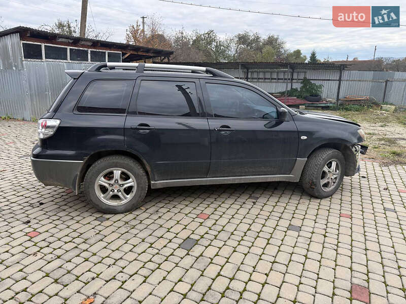 Позашляховик / Кросовер Mitsubishi Outlander 2004 в Коломиї фото 5 Позашляховик / Кросовер Mitsubishi Outlander 2004 в Коломиї