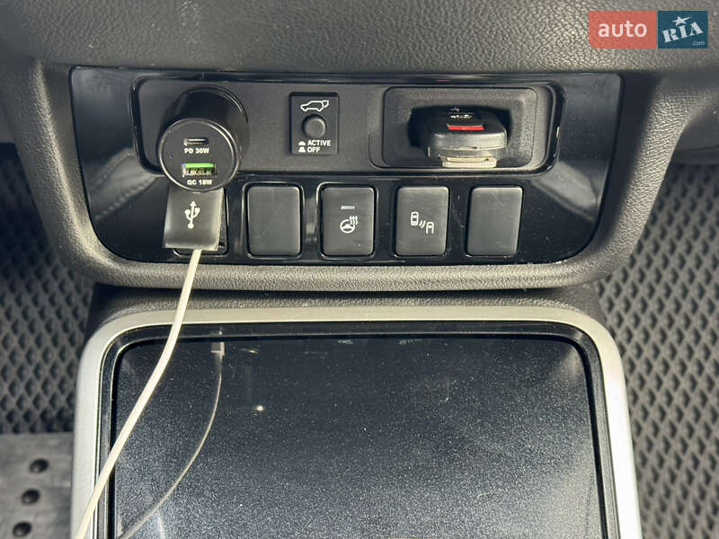Позашляховик / Кросовер Mitsubishi Outlander 2018 в Києві фото 38 Позашляховик / Кросовер Mitsubishi Outlander 2018 в Києві