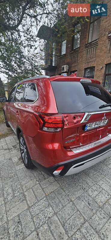 Внедорожник / Кроссовер Mitsubishi Outlander 2018 в Днепре