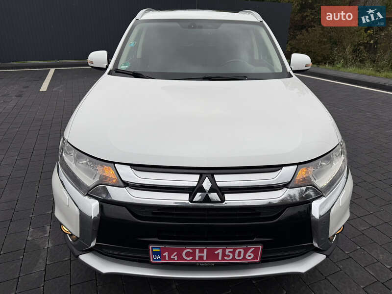 Позашляховик / Кросовер Mitsubishi Outlander 2016 в Самборі фото 11 Позашляховик / Кросовер Mitsubishi Outlander 2016 в Самборі