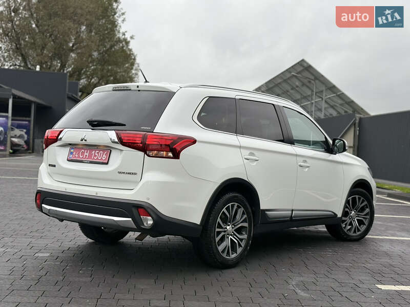 Позашляховик / Кросовер Mitsubishi Outlander 2016 в Самборі фото 28 Позашляховик / Кросовер Mitsubishi Outlander 2016 в Самборі