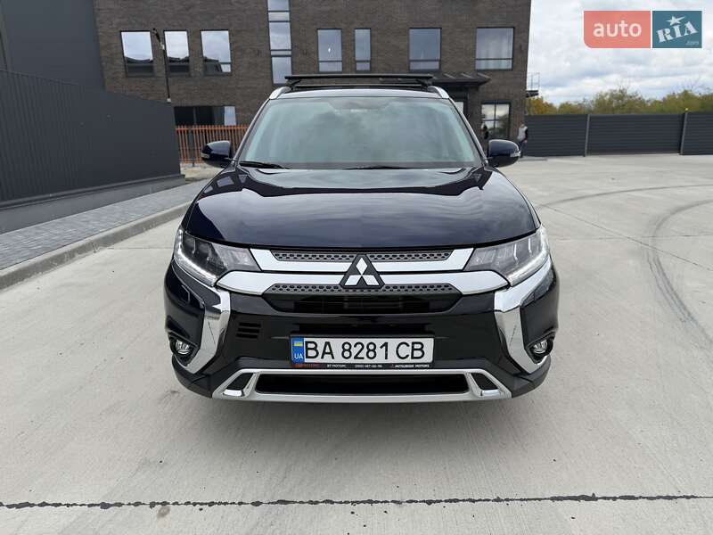 Позашляховик / Кросовер Mitsubishi Outlander 2021 в Кропивницькому фото 14 Позашляховик / Кросовер Mitsubishi Outlander 2021 в Кропивницькому