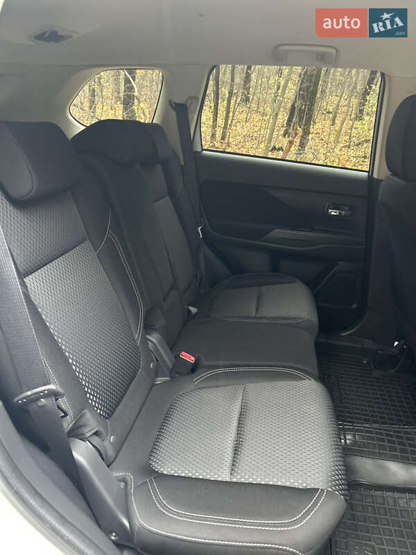 Внедорожник / Кроссовер Mitsubishi Outlander 2020 в Чернигове фото 19 Внедорожник / Кроссовер Mitsubishi Outlander 2020 в Чернигове