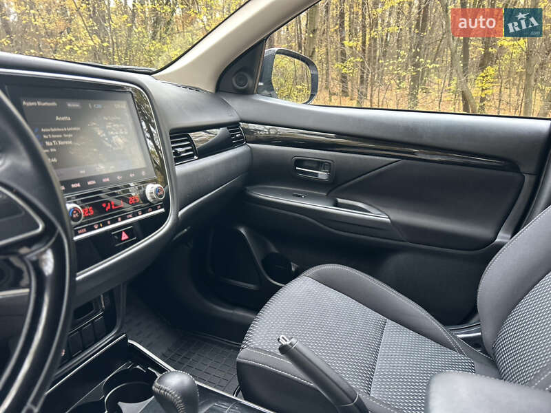 Внедорожник / Кроссовер Mitsubishi Outlander 2020 в Чернигове фото 15 Внедорожник / Кроссовер Mitsubishi Outlander 2020 в Чернигове