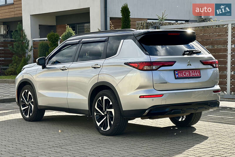 Позашляховик / Кросовер Mitsubishi Outlander 2022 в Стрию фото 12 Позашляховик / Кросовер Mitsubishi Outlander 2022 в Стрию