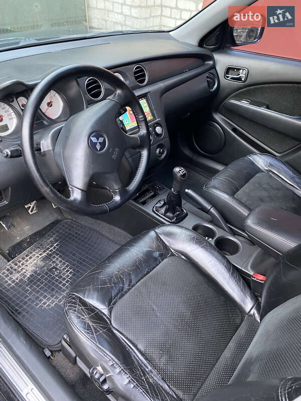 Позашляховик / Кросовер Mitsubishi Outlander 2006 в Конотопі