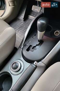 Внедорожник / Кроссовер Mitsubishi Outlander 2008 в 