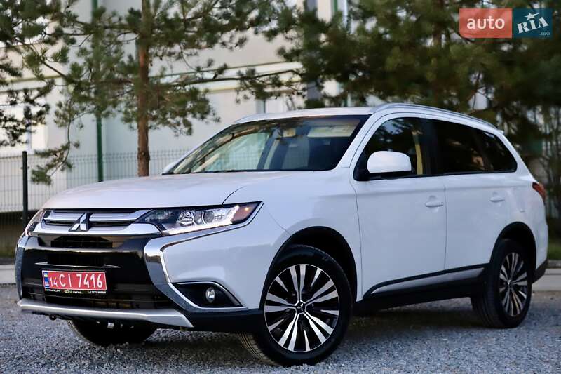 Внедорожник / Кроссовер Mitsubishi Outlander 2018 в Дрогобыче фото 10 Внедорожник / Кроссовер Mitsubishi Outlander 2018 в Дрогобыче