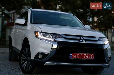 Позашляховик / Кросовер Mitsubishi Outlander 2018 в Дрогобичі Позашляховик / Кросовер Mitsubishi Outlander 2018 в Дрогобичі