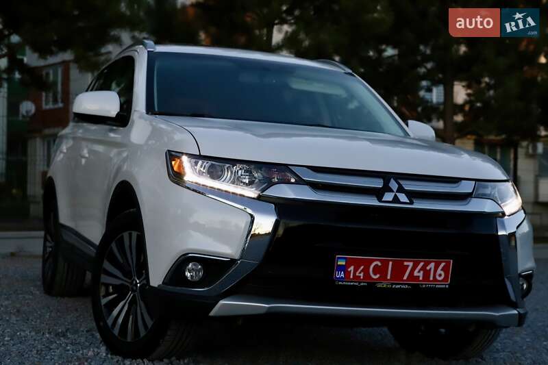 Внедорожник / Кроссовер Mitsubishi Outlander 2018 в Дрогобыче фото Внедорожник / Кроссовер Mitsubishi Outlander 2018 в Дрогобыче