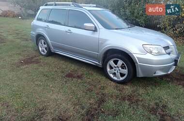 Позашляховик / Кросовер Mitsubishi Outlander 2007 в  фото 3 Позашляховик / Кросовер Mitsubishi Outlander 2007 в