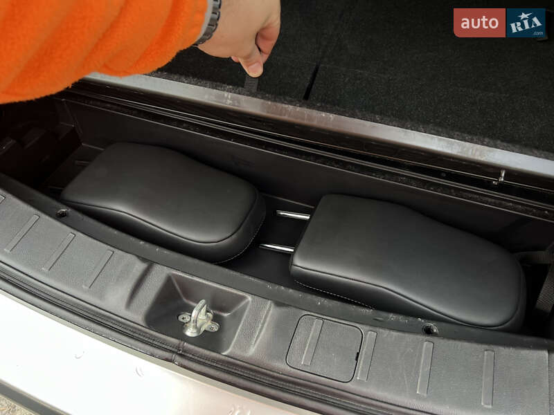 Позашляховик / Кросовер Mitsubishi Outlander 2018 в Житомирі