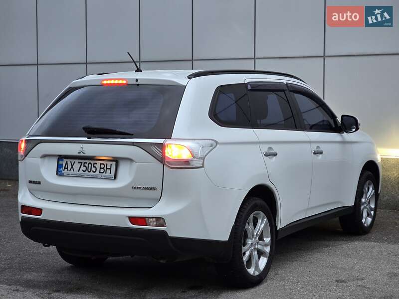 Позашляховик / Кросовер Mitsubishi Outlander 2013 в Харкові фото 7 Позашляховик / Кросовер Mitsubishi Outlander 2013 в Харкові