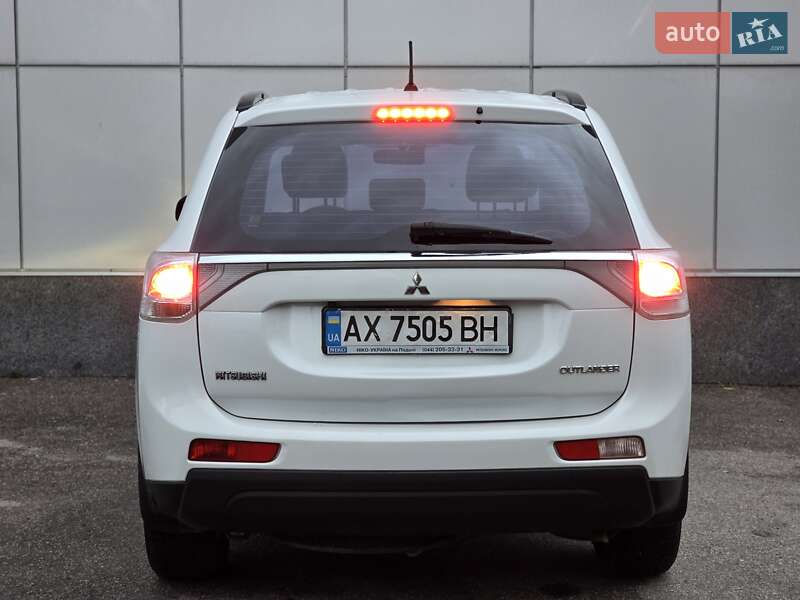 Позашляховик / Кросовер Mitsubishi Outlander 2013 в Харкові фото 6 Позашляховик / Кросовер Mitsubishi Outlander 2013 в Харкові