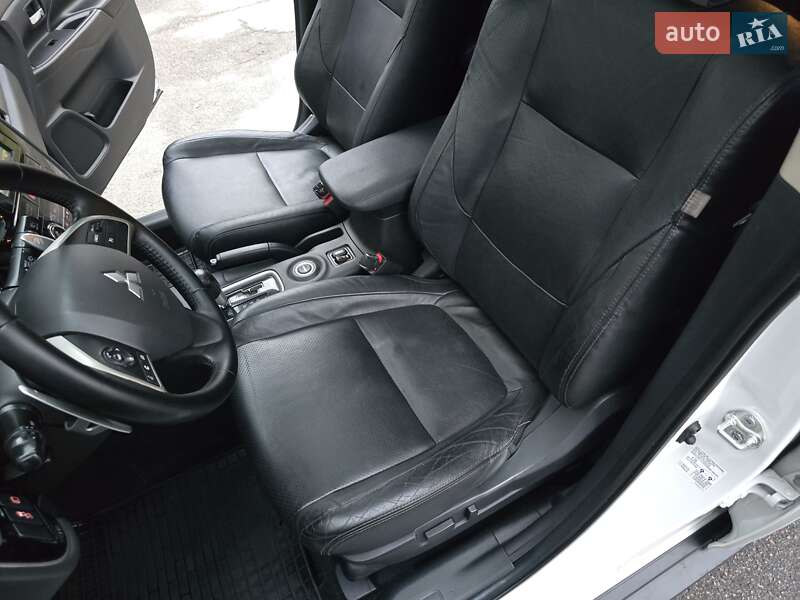 Позашляховик / Кросовер Mitsubishi Outlander 2013 в Харкові фото 17 Позашляховик / Кросовер Mitsubishi Outlander 2013 в Харкові