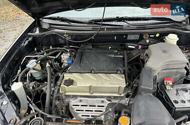 Позашляховик / Кросовер Mitsubishi Outlander 2006 в 