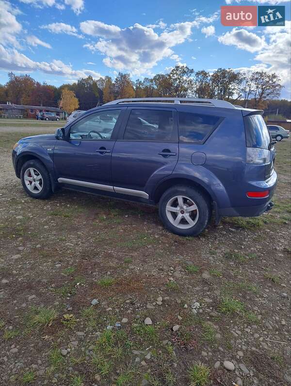 Внедорожник / Кроссовер Mitsubishi Outlander 2007 в Ивано-Франковске