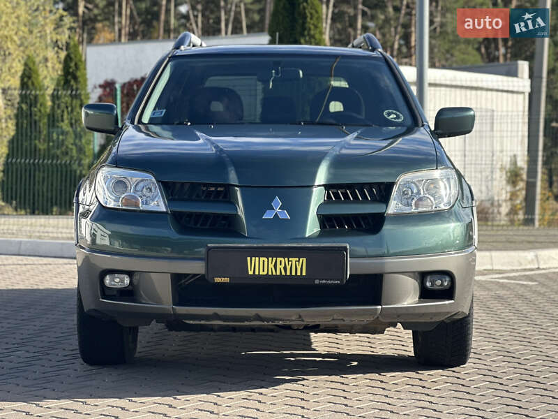 Позашляховик / Кросовер Mitsubishi Outlander 2006 в Києві фото 3 Позашляховик / Кросовер Mitsubishi Outlander 2006 в Києві