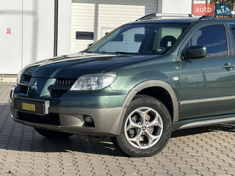Позашляховик / Кросовер Mitsubishi Outlander 2006 в Києві фото 6 Позашляховик / Кросовер Mitsubishi Outlander 2006 в Києві
