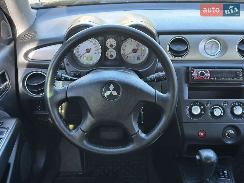 Позашляховик / Кросовер Mitsubishi Outlander 2006 в Києві фото 29 Позашляховик / Кросовер Mitsubishi Outlander 2006 в Києві