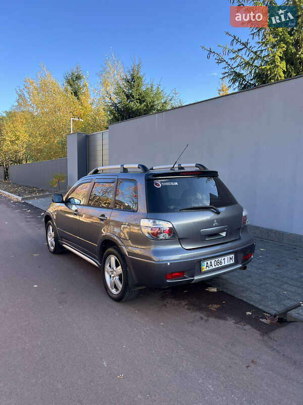 Внедорожник / Кроссовер Mitsubishi Outlander 2007 в Киеве фото 5 Внедорожник / Кроссовер Mitsubishi Outlander 2007 в Киеве