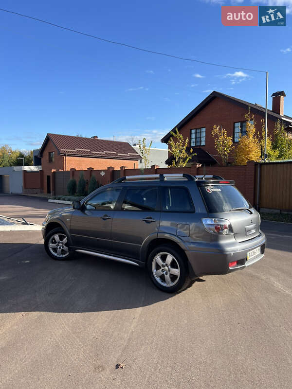 Внедорожник / Кроссовер Mitsubishi Outlander 2007 в Киеве фото 11 Внедорожник / Кроссовер Mitsubishi Outlander 2007 в Киеве