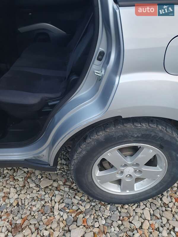 Внедорожник / Кроссовер Mitsubishi Outlander 2007 в Косове