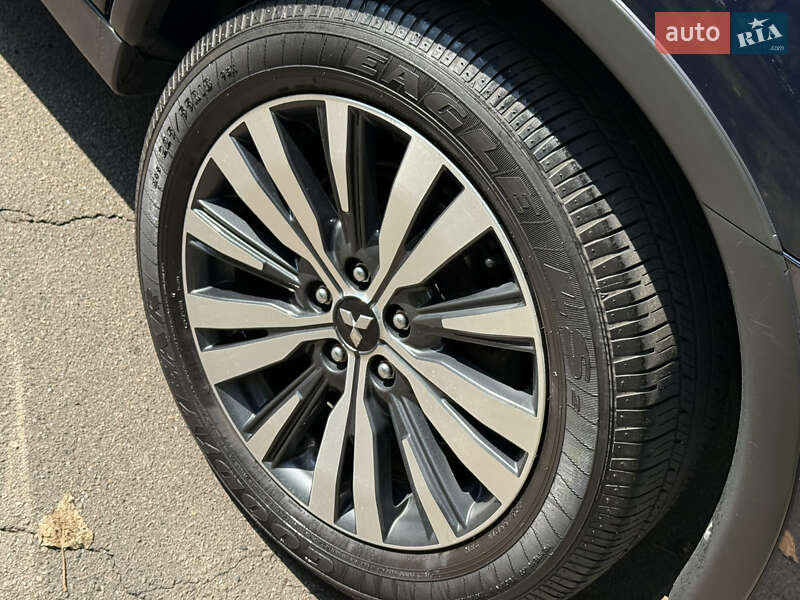 Внедорожник / Кроссовер Mitsubishi Outlander 2021 в Киеве фото 15 Внедорожник / Кроссовер Mitsubishi Outlander 2021 в Киеве