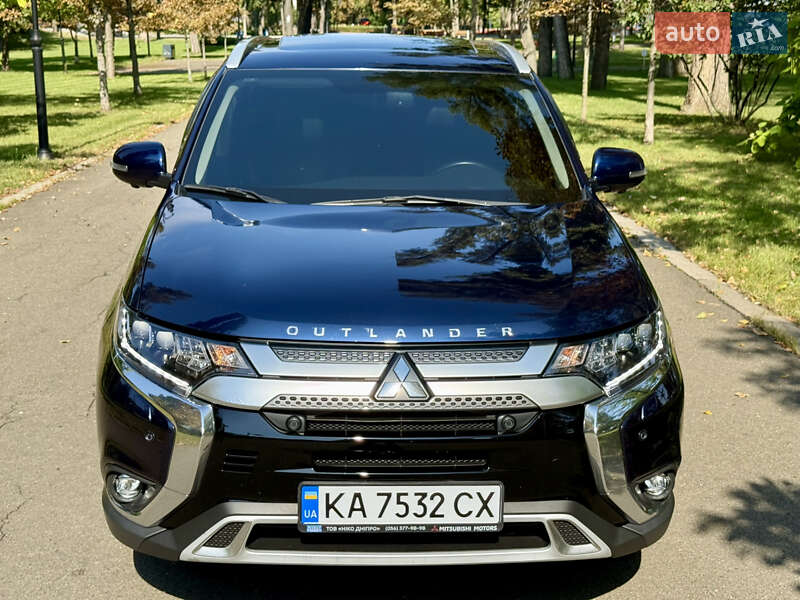 Внедорожник / Кроссовер Mitsubishi Outlander 2021 в Киеве фото 25 Внедорожник / Кроссовер Mitsubishi Outlander 2021 в Киеве