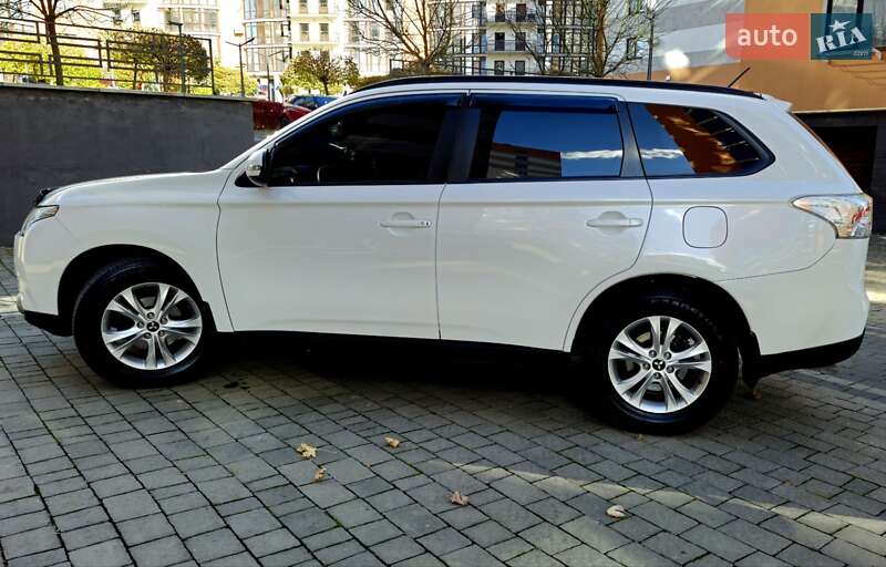 Внедорожник / Кроссовер Mitsubishi Outlander 2013 в Ивано-Франковске фото 19 Внедорожник / Кроссовер Mitsubishi Outlander 2013 в Ивано-Франковске