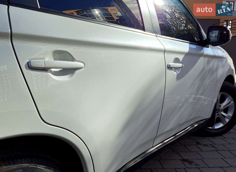 Внедорожник / Кроссовер Mitsubishi Outlander 2013 в Ивано-Франковске фото 27 Внедорожник / Кроссовер Mitsubishi Outlander 2013 в Ивано-Франковске