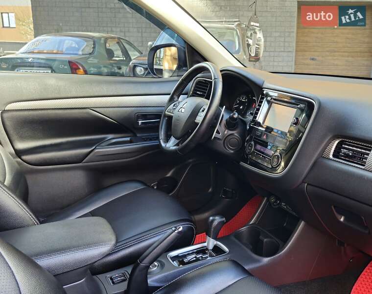 Внедорожник / Кроссовер Mitsubishi Outlander 2013 в Ивано-Франковске фото 72 Внедорожник / Кроссовер Mitsubishi Outlander 2013 в Ивано-Франковске