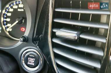 Позашляховик / Кросовер Mitsubishi Outlander 2013 в  фото 72 Позашляховик / Кросовер Mitsubishi Outlander 2013 в
