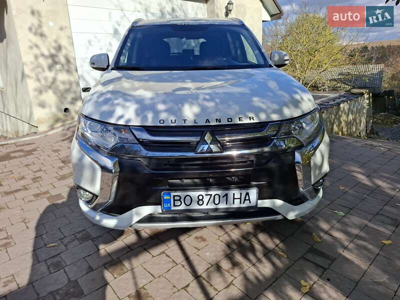 Внедорожник / Кроссовер Mitsubishi Outlander 2018 в Тернополе фото 2 Внедорожник / Кроссовер Mitsubishi Outlander 2018 в Тернополе