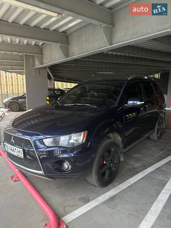 Внедорожник / Кроссовер Mitsubishi Outlander 2010 в Харькове фото 3 Внедорожник / Кроссовер Mitsubishi Outlander 2010 в Харькове