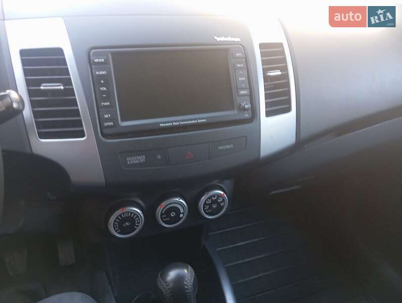 Внедорожник / Кроссовер Mitsubishi Outlander 2008 в Литине фото 16 Внедорожник / Кроссовер Mitsubishi Outlander 2008 в Литине